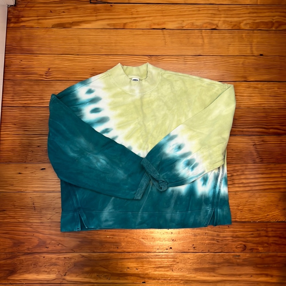 Crop mock neck tie dye sweatshirt